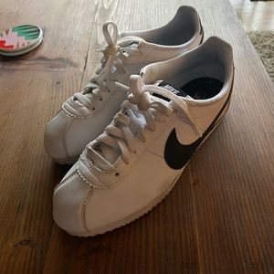 Nike Cortez women’s trainers